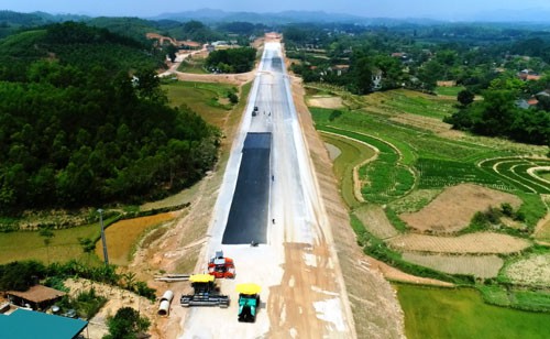 Dự án đường cao tốc Bắc Giang - Lạng Sơn đang được Tập đoàn Đèo Cả đầu tư sắp đưa vào sử dụng Ảnh: CAO TRANG